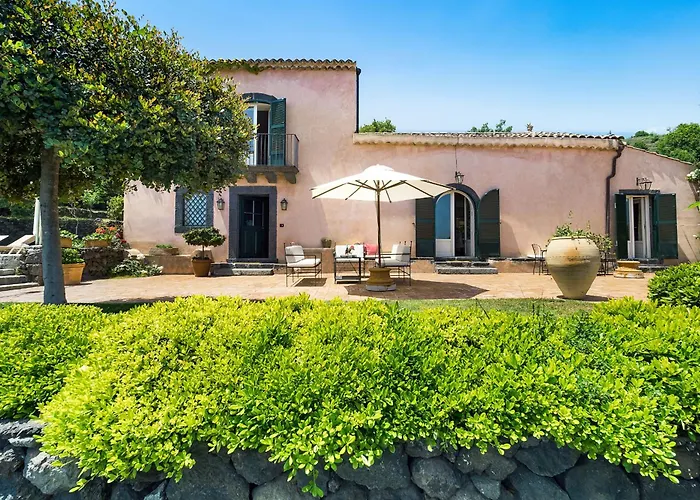 La Capinera Villa *